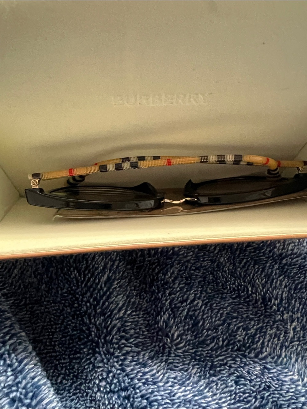 Burberry Black Cat-Eye Glasses with Tan Case - Picture 8 of 8
